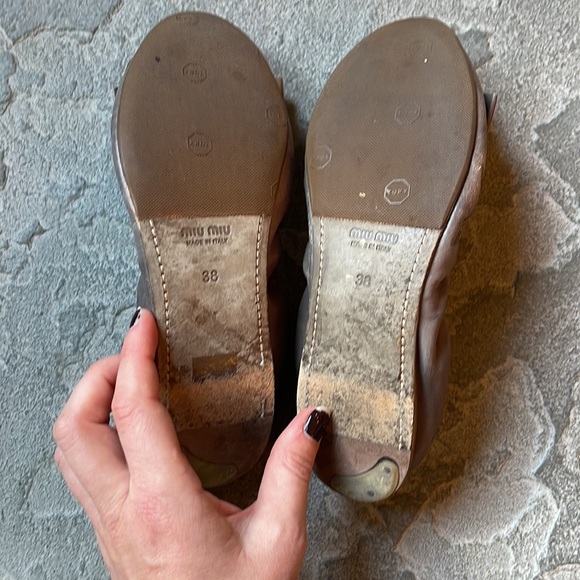 Grey Leather Miu Miu Flats - Picture 3 of 4